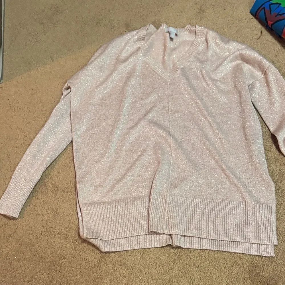 Elegant Women's Sweater in Shimmering pink